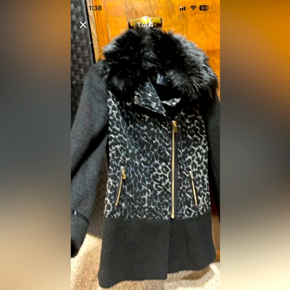 Women’s gorgeous black leopard print fall/winter coat w/faux fur collar-MUSTHAVE